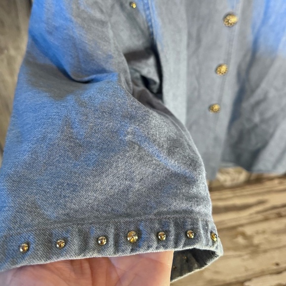 Alexa Em Studded Denim Button up Size Medium vintage   Gold buttons & embellish - Picture 6 of 8
